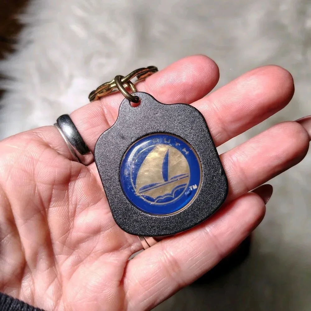 Plymouth Sailboat VTG 1990's Keychain Fob NEW/RT1